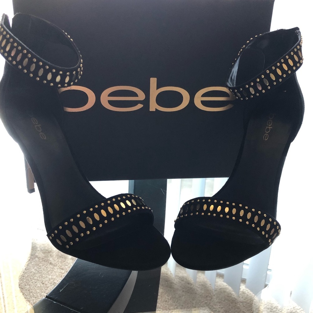 Bebe heels brand new size 10